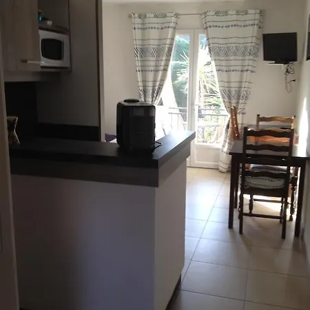 La Bastide Des Pins Apartamento *