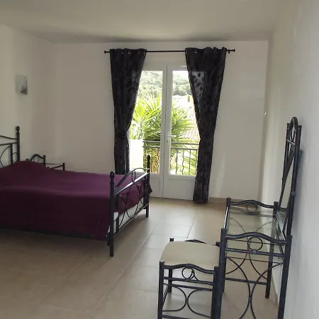 La Bastide Des Pins Apartamento