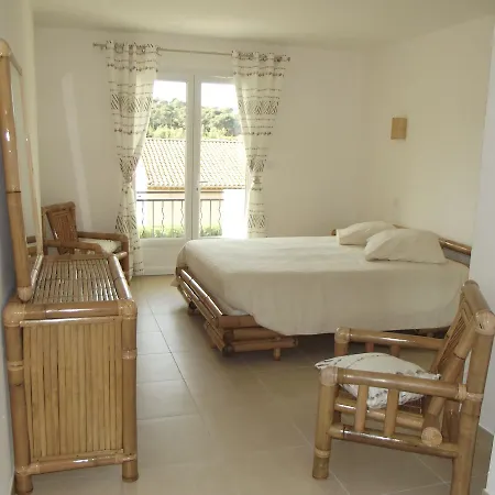 La Bastide Des Pins Apartamento